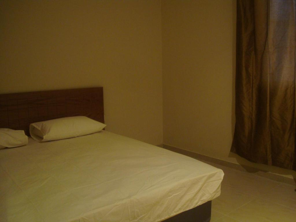 Red Tower Furnished Apartments Mahboula Kültér fotó