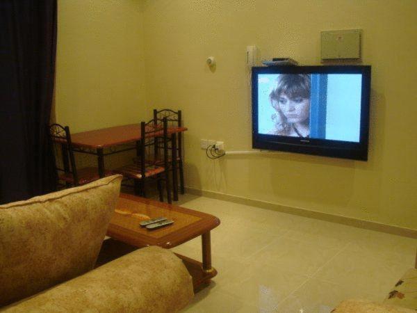 Red Tower Furnished Apartments Mahboula Kültér fotó